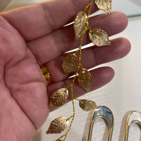 Gold Leaf Hair Accessory Set - Picture 4 of 4